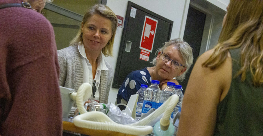 der bliver lyttet intenst 