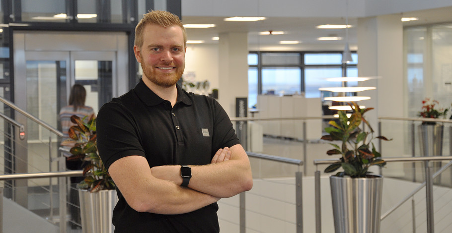 Portræt af Allan Dahl Leiberg på hans arbejdsplads, Blue Water Shipping 
