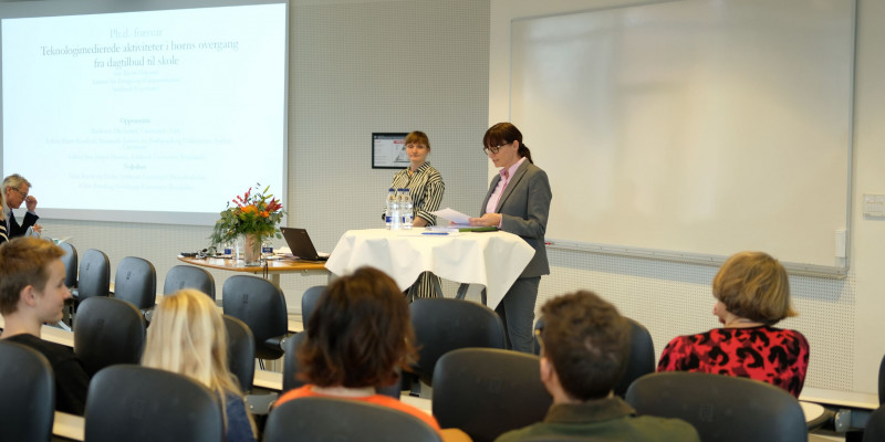 Ordstyrer Marianne Wolff Lundholt, institutleder for Institut for Design og Kommunikation på SDU, bød velkommen.